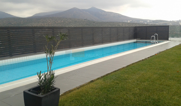 Πισίνα - θέα . Swimming pool - view