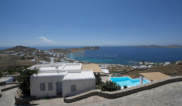 Πισίνα - θέα . Swimming pool - View 
