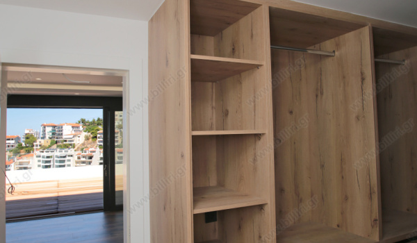 56_top_level_walking_closet_407778875