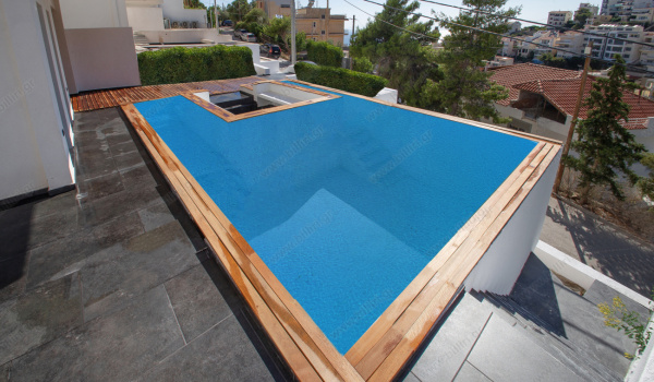 8_pool_from_the_veranda_of_the_guests_470511749