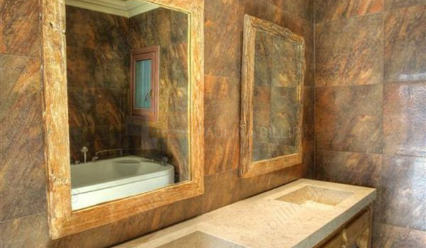 Mπάνιο - Bathroom